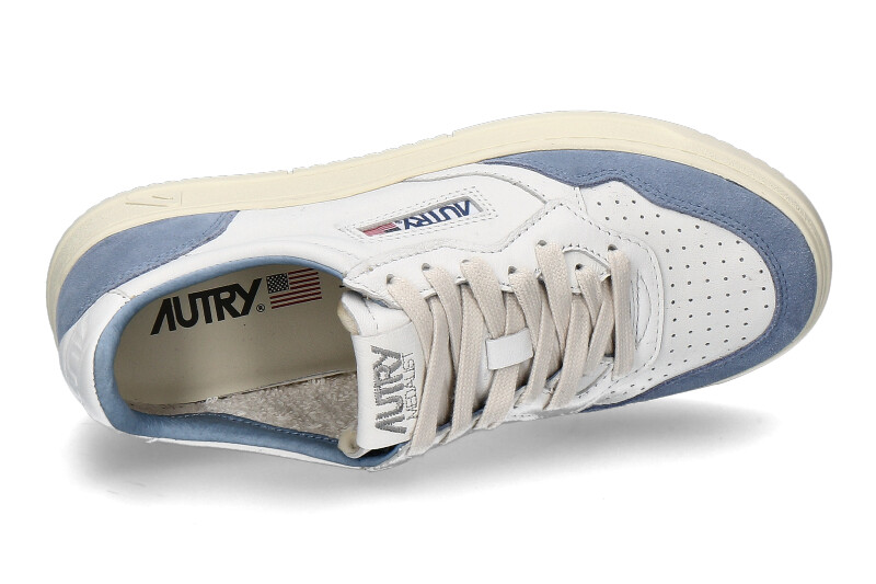 autry-sneaker-GS38-white-street_232900407_4